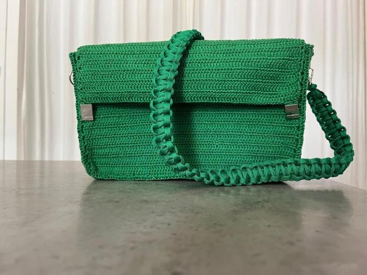 Tas schoudertas gehaakt groen macrame verwisselbaar hengsel, Sieraden, Tassen en Uiterlijk, Tassen | Schoudertassen, Nieuw, Groen