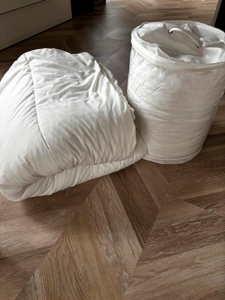IKEA Mysa Stra 4seizoenen Dekbed 240x200, Huis en Inrichting, Slaapkamer | Beddengoed, Gebruikt, Deken of Dekbed, Tweepersoons