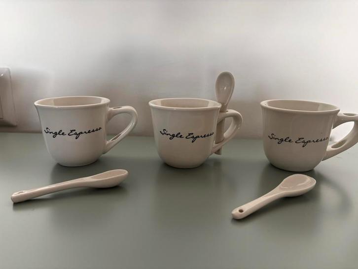 Voor de ware koffieliefhebber: Riviera Maison espressokopjes, Huis en Inrichting, Keuken | Servies, Gebruikt, Kop(pen) en/of Schotel(s)