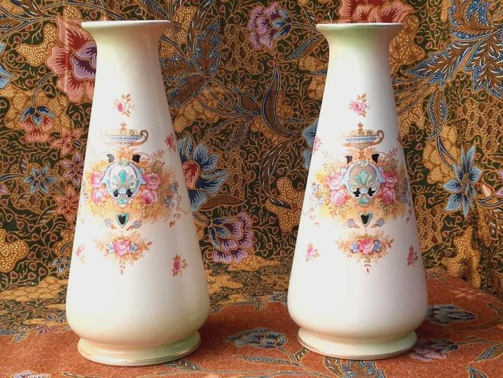 Mooi stel antieke Crown Devon vazen uit Engeland 23 cm. 1900, Antiek en Kunst, Antiek | Vazen, Ophalen of Verzenden
