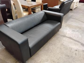 Bank 180cm netjes 125= beschikbaar voor biedingen