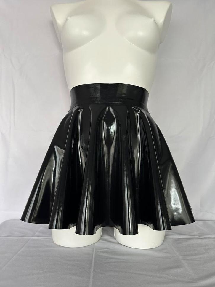 Latex, full circle skater skirt zwart, Kleding | Dames, Rokken, Ophalen of Verzenden