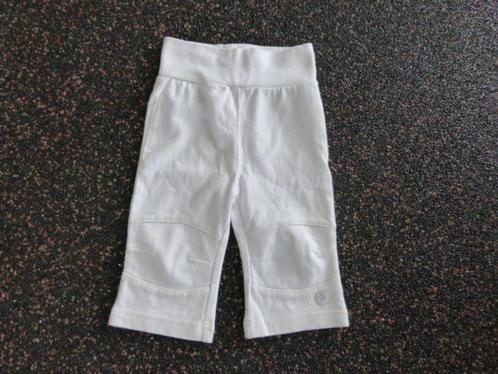 Frendz broekje 68 ZGAN, Kinderen en Baby's, Babykleding | Maat 68, Zo goed als nieuw, Jongetje of Meisje, Broekje, Ophalen of Verzenden