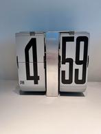 Klok (flip-clock), aluminium, Ophalen of Verzenden, Zo goed als nieuw