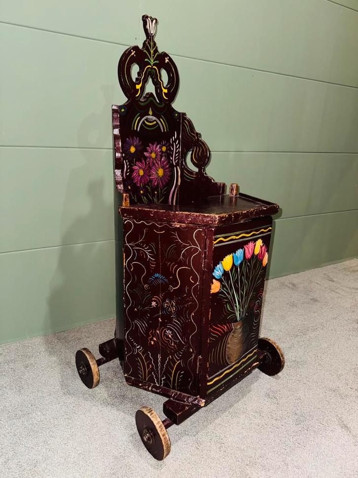 Antieke Hindelopen kinderstoel, Antiek en Kunst, Antiek | Meubels | Stoelen en Banken, Ophalen