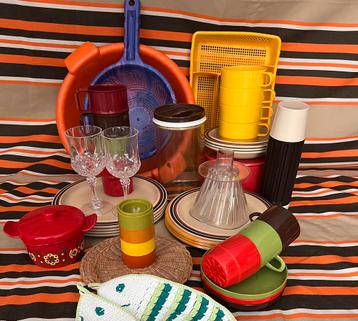 Retro kampeerservies keukenuitrusting 4-persoons 36-delig beschikbaar voor biedingen