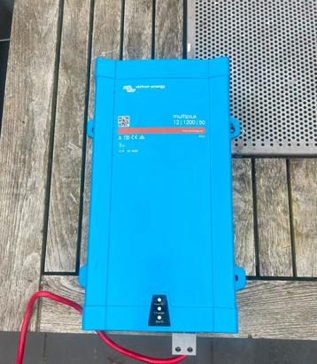 Victron Multiplus 12V 1200VA + Omvormer 1000W beschikbaar voor biedingen