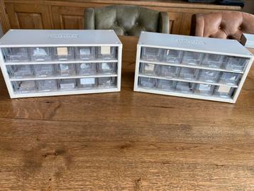 2 metalen opbergkastjes van HEMA/hobbyspulletjes, schroeven beschikbaar voor biedingen