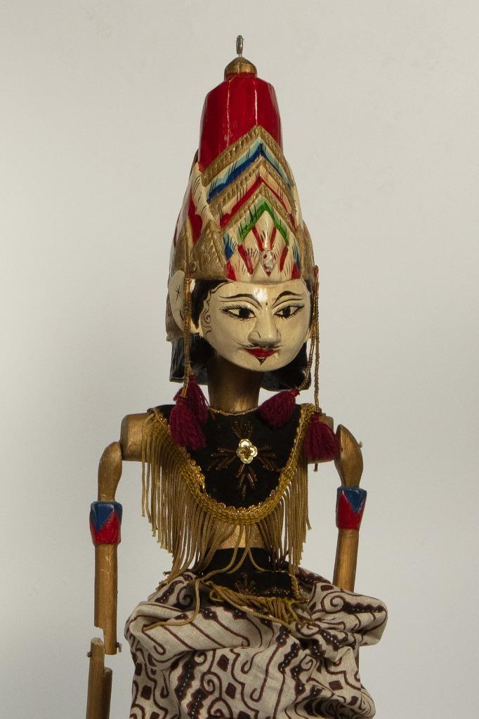 (nr.94) Wajang-pop, wit gezicht, zwart/goudkleurige bovenkle, Antiek en Kunst, Kunst | Niet-Westerse kunst, Ophalen