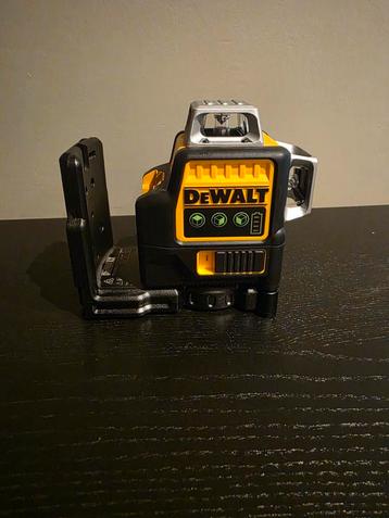 Dewalt kruislaser groen DCE089G beschikbaar voor biedingen