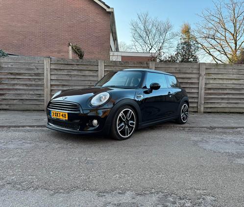 Mini Cooper 1.5 Verlagingsveren| JCW wielen| Black Line, Auto's, Mini, Particulier, Cooper, Airconditioning, Alarm, Bluetooth