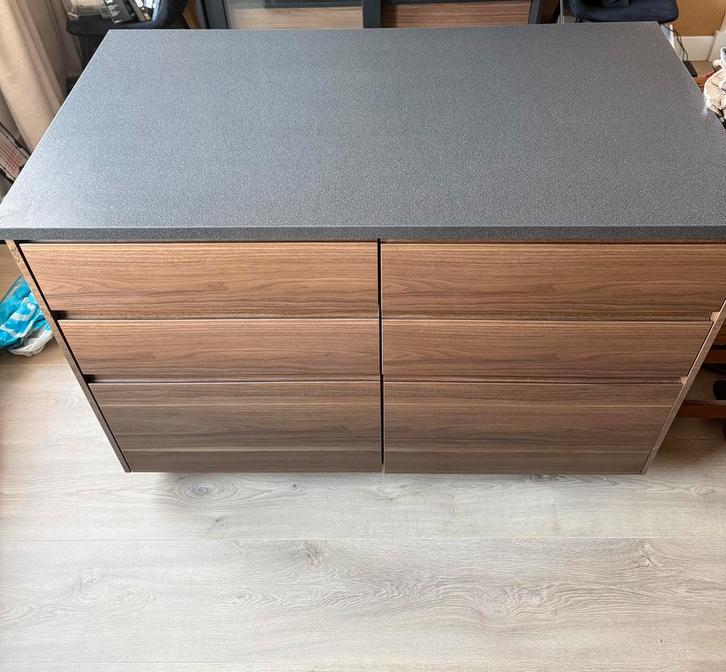 IKEA VOXTORP keukeneiland – walnoot – compleet gemonteerd, Huis en Inrichting, Keuken | Keukenelementen, Zo goed als nieuw, Minder dan 100 cm