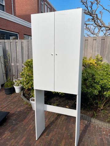 IKEA NYSJÖN Wasmachine kast beschikbaar voor biedingen