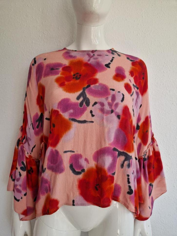 Essentiel Antwerp Blushing Floral top. Maat S. Roze/rood., Kleding | Dames, Blouses en Tunieken, Zo goed als nieuw, Maat 36 (S)