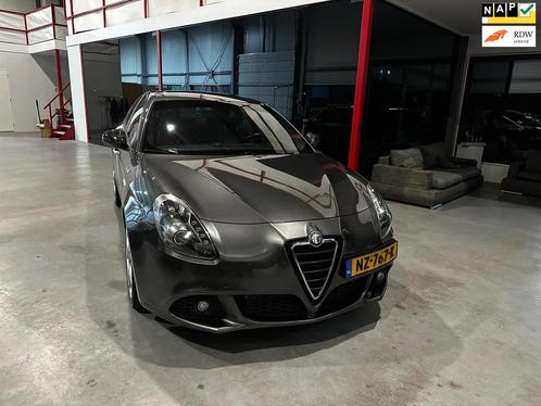 Alfa Romeo Giulietta 2.0 JTDm Distinctive / Navi / Cruise /, Auto's, Alfa Romeo, Bedrijf, Te koop, Giulietta, ABS, Airbags, Airconditioning