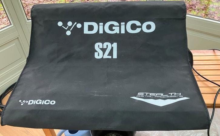 DIGICO S21 Stealth2 - Madi C - Dante 64@96 analoog - aes/ebu, Muziek en Instrumenten, Mengpanelen, Gebruikt, 20 kanalen of meer