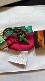 Jade kruisje uit butma met kralen ketting 10€, Antiek en Kunst, Ophalen of Verzenden