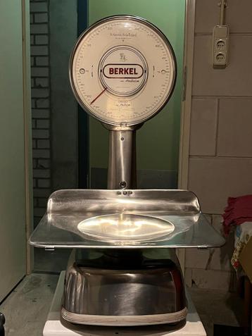 Vintage Berkel weegschaal beschikbaar voor biedingen