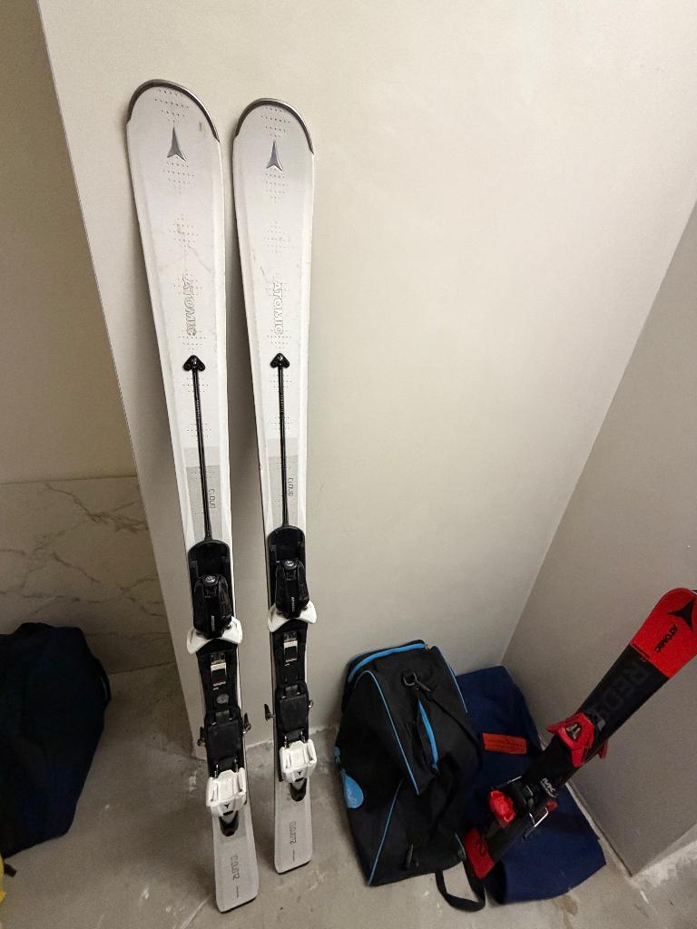 Atomic Cloud 12 Dames Ski 154cm - Seizoen 2020, Sport en Fitness, Skiën en Langlaufen, Ophalen, 140 tot 160 cm, Gebruikt, Carve