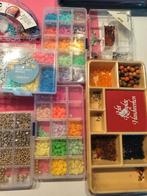 Grote partij kralen leuk voor kinderen.12 dozen, Hobby en Vrije tijd, Kralen en Sieraden maken, Ophalen of Verzenden, Zo goed als nieuw