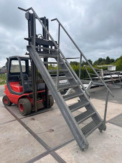 Gegalvaniseerde steektrap bordestrap wenteltrap trappen 32, Doe-het-zelf en Verbouw, Ladders en Trappen, 2 tot 4 meter, Ophalen of Verzenden