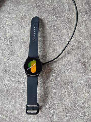 Samsung Galaxy Watch 5 40mm LTE beschikbaar voor biedingen
