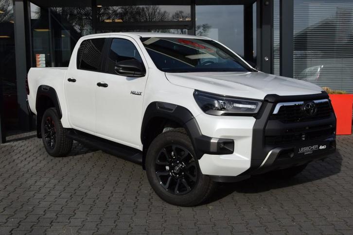 Toyota HILUX 2.8 D-4D DUBBEL CABINE INVINCIBLE A/T  2 SITZ V, Auto's, Bestelauto's, Bedrijf, ABS, Adaptive Cruise Control, Airbags