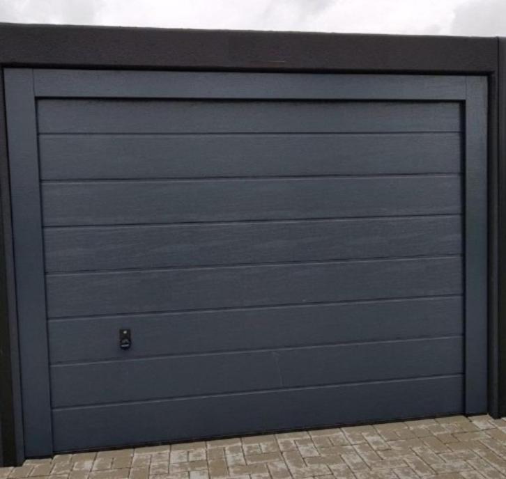 Garage Opslag- werkruimte bedrijfsruimte Den Bosch, Auto diversen, Autostallingen en Garages