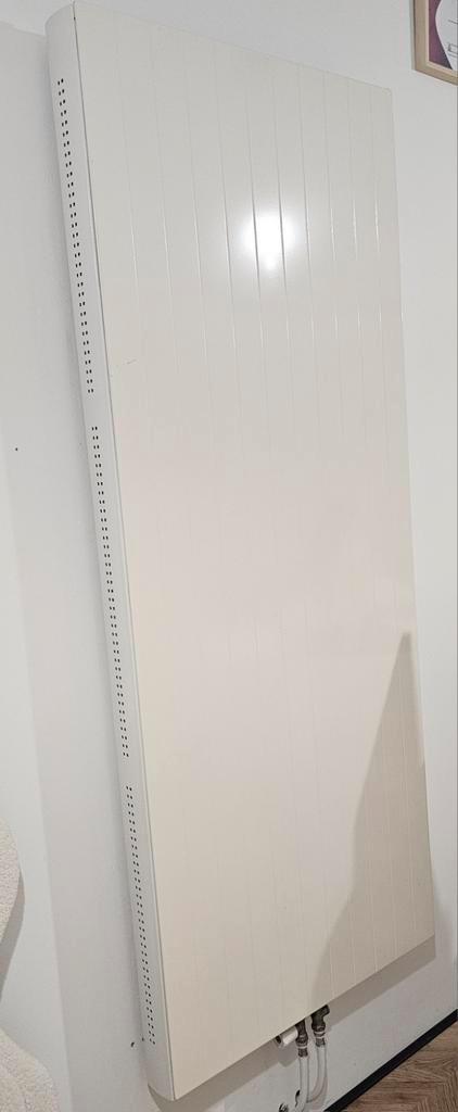 Radiator 180 cm hoog x 75 cm breed, Doe-het-zelf en Verbouw, Verwarming en Radiatoren, Radiator, 80 cm of meer, Minder dan 60 cm