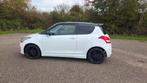 Suzuki Swift 1.6 3D Sport 2014 Wit, Auto's, Voorwielaandrijving, Zwart, 4 cilinders, USB