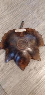 Vintage handgemaakte maple leaf schaal, Antiek en Kunst, Ophalen of Verzenden