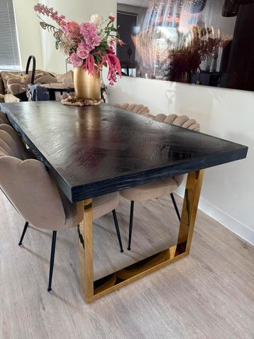 Richmond eettafel blackbone 180cm beschikbaar voor biedingen