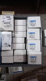 Circuitbreakers aarlekschakelaars en knoppen te koop, Ophalen, Zo goed als nieuw
