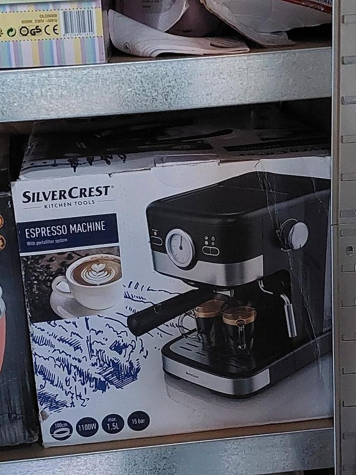 Nieuwe SilverCrest Espresso Machine, Witgoed en Apparatuur, Koffiezetapparaten, Nieuw, Gemalen koffie, Espresso apparaat, 2 tot 4 kopjes
