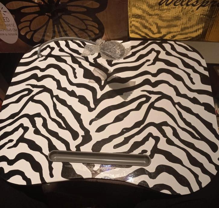 NIEUW Schootkussen Laptoptray met Ledverlichting., Computers en Software, Laptoptafels, Nieuw, Ophalen of Verzenden