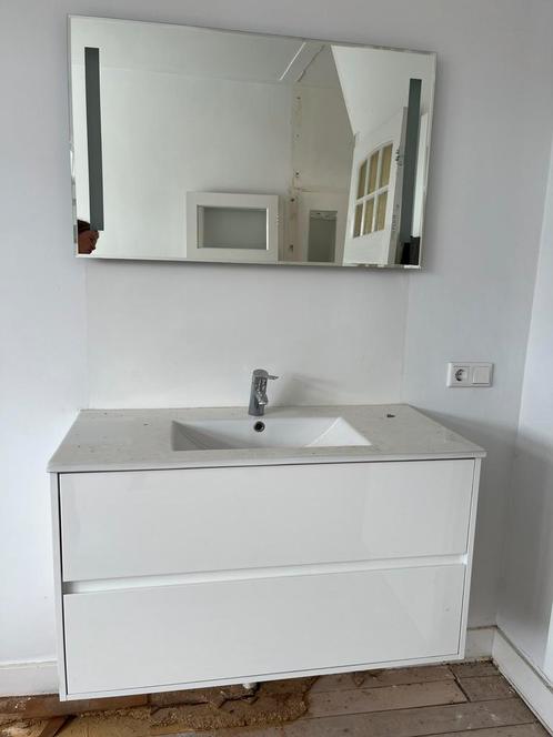 Wastafel meubel met spiegel, Huis en Inrichting, Badkamer | Badkamermeubels, Zo goed als nieuw, Wastafelkast, Minder dan 100 cm
