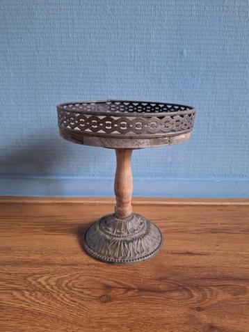 Tazza (oud decoratief schaaltje op voet) beschikbaar voor biedingen