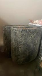 Twee grote zware potten, Huis en Inrichting, Woonaccessoires | Vazen, Ophalen of Verzenden