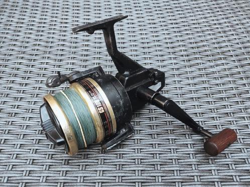 Daiwa GS-100 Zeemolen Made In Taiwan *** OLDSKOOL ***, Watersport en Boten, Hengelsport | Zeevissen, Gebruikt, Molen, Ophalen of Verzenden