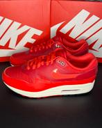 Nike air Max 1 Gym Red mt. 44, Kleding | Heren, Nike, Nieuw, Ophalen of Verzenden, Sneakers of Gympen
