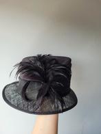 Zwarte hoed, Kleding | Dames, Hoeden en Petten, Ophalen of Verzenden, Zo goed als nieuw