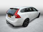 Volvo V60 2.0 T3 R-Design | Trekhaak | Standkachel | Bi-Xeno, Gebruikt, 4 cilinders, 1969 cc, Wit