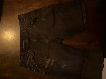 Zwarte Denim Shorts met Distressed Details beschikbaar voor biedingen