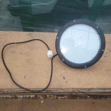 Industriële LED schijfspot / hallenlamp – beschikbaar voor biedingen