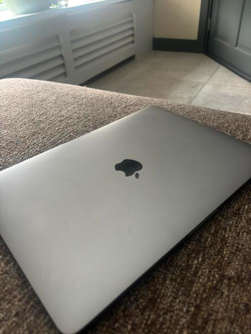 Macbook pro Touchbar 2020, Computers en Software, Apple Macbooks, Zo goed als nieuw, 13 inch, 2 tot 3 Ghz, Ophalen of Verzenden