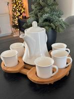 Theeservies met 6 kopjes en theepot plus onderzetter, Huis en Inrichting, Keuken | Servies, Nieuw, Ophalen of Verzenden, Effen
