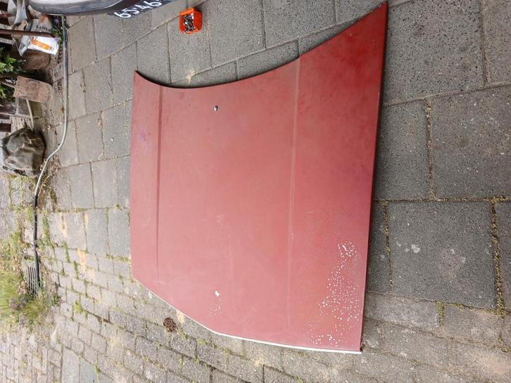 Motorkap Volvo 142- 145- 145  Kleur is rood., Auto-onderdelen, Carrosserie en Plaatwerk, Motorkap, Volvo, Voor, Nieuw, Ophalen