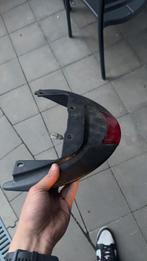 Zip achter vleugel, Ophalen, Zo goed als nieuw