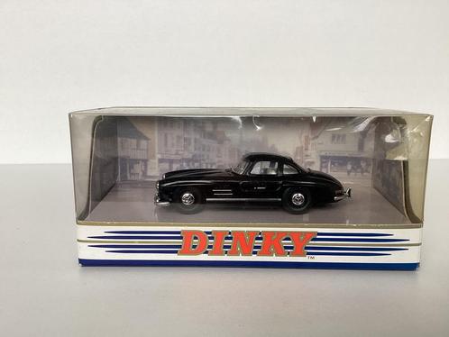 Mercedes 300SL Gullwing 1:43 Dinky NIEUWSTAAT IN VERPAKKING, Hobby en Vrije tijd, Modelauto's | 1:43, Zo goed als nieuw, Auto