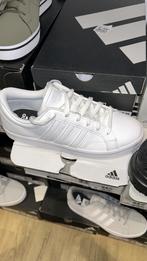 Adidas sportswear maat 40 jongens/meisjes, Kleding | Heren, Schoenen, Ophalen of Verzenden, Zo goed als nieuw